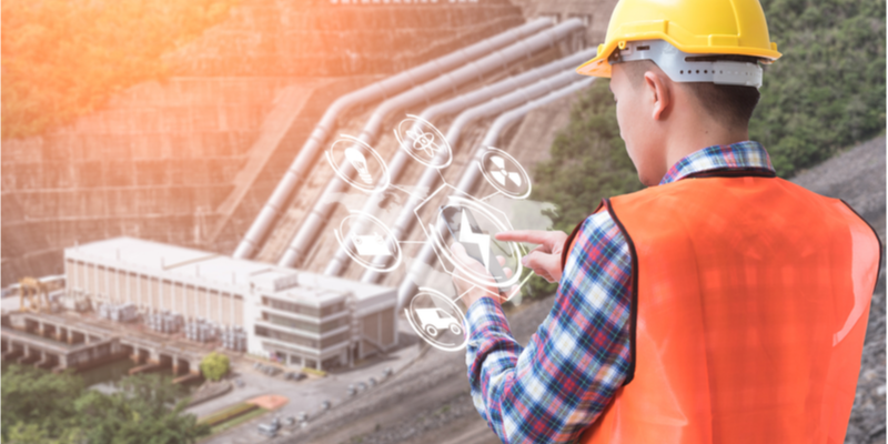 Hydroelectric worker